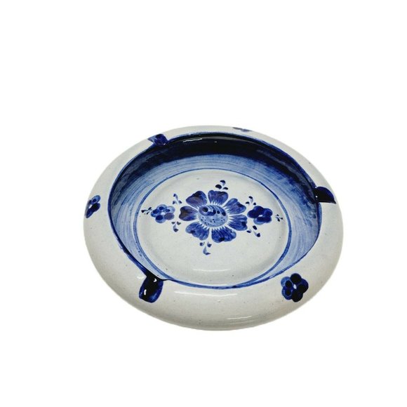 Handmade Germany Ceramic Blue Colbalt Flower Glazed Round Ashtray 7" wide Decor - Picture 1 of 6